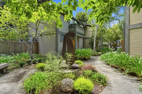 1341 Alma St, Palo Alto, CA 94301