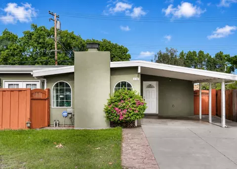 688 Woodhams Rd, Santa Clara, CA 95051