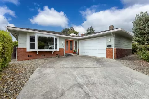 138 Woodcrest Pl, Santa Cruz, CA 95065