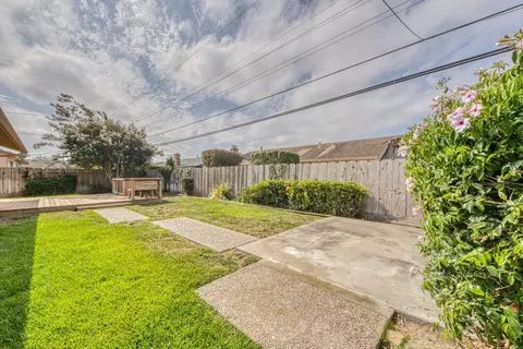 Exterior - 779 Bedford Dr, Salinas, CA 93901 photo 5 of 7
