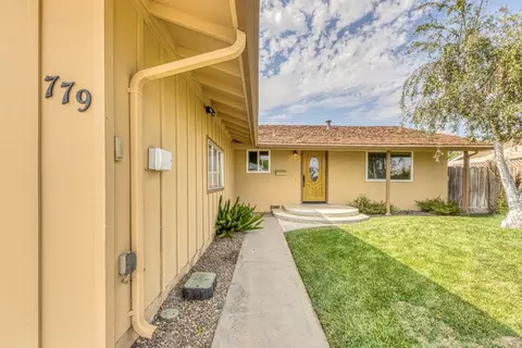 Exterior - 779 Bedford Dr, Salinas, CA 93901 photo 3 of 7