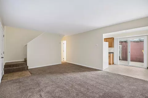 Living - 447 Soledad St, Salinas, CA 93901 photo 2 of 2