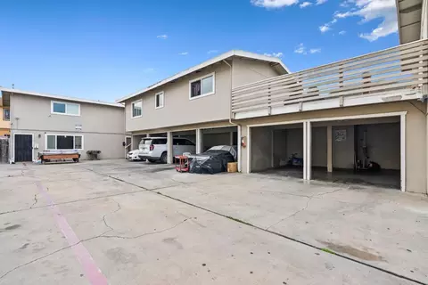 Exterior - 447 Soledad St, Salinas, CA 93901 photo 2 of 4