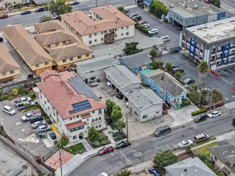 View/Area - 447 Soledad St, Salinas, CA 93901 photo 2 of 6