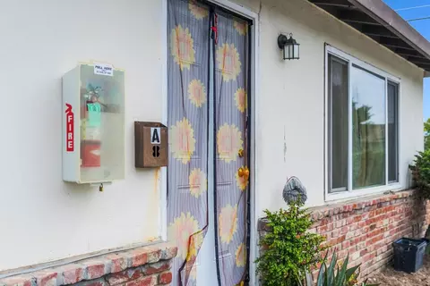 Exterior - 20 S Hebbron Ave, Salinas, CA 93905 photo 4 of 5