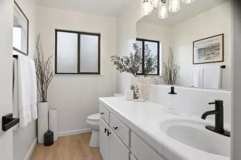 Bath - Corte Cabrillo, Aptos, CA 95003 photo 1 of 4