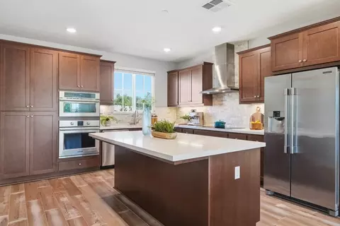 Kitchen - 1121 Giannitsa Ter, Sunnyvale, CA 94089 photo 2 of 4