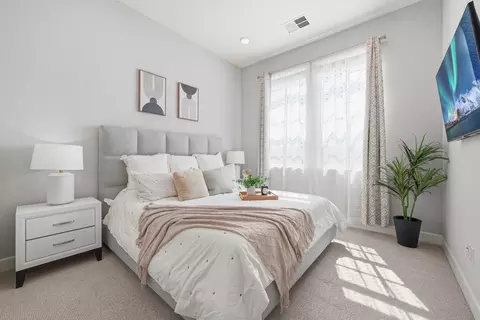Bedroom - 1121 Giannitsa Ter, Sunnyvale, CA 94089 photo 4 of 9