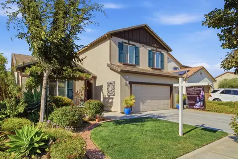 Exterior - 637 Rusconi Dr, Soledad, CA 93960 photo 3 of 5