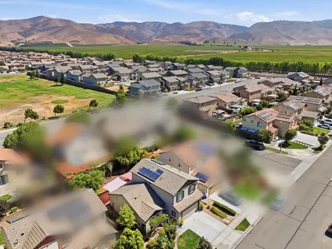 View/Area - 637 Rusconi Dr, Soledad, CA 93960 photo 5 of 6