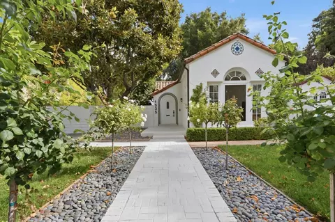 1535 Cowper St, Palo Alto, CA 94301