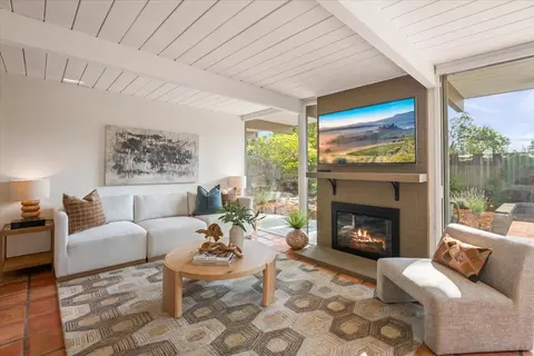Living - 948 Brookgrove Ln, Cupertino, CA 95014 photo 2 of 2