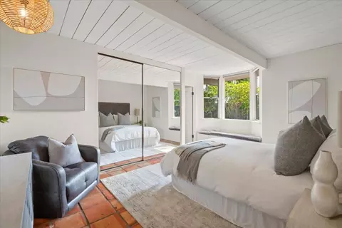 Bedroom - 948 Brookgrove Ln, Cupertino, CA 95014 photo 1 of 5