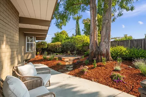 Exterior - 948 Brookgrove Ln, Cupertino, CA 95014 photo 8 of 12