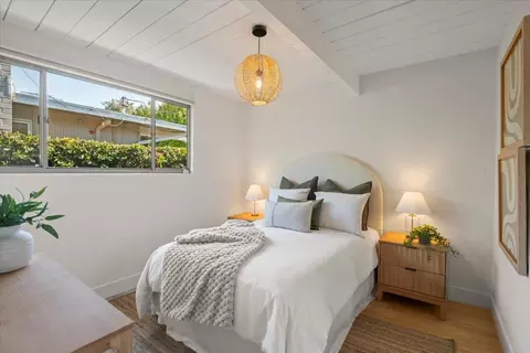 Bedroom - 948 Brookgrove Ln, Cupertino, CA 95014 photo 4 of 5