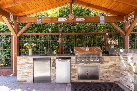 Kitchen - 227 Theodor Ln, Sonoma, CA 95476 photo 14 of 17