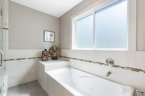 Bath - 227 Theodor Ln, Sonoma, CA 95476 photo 4 of 5