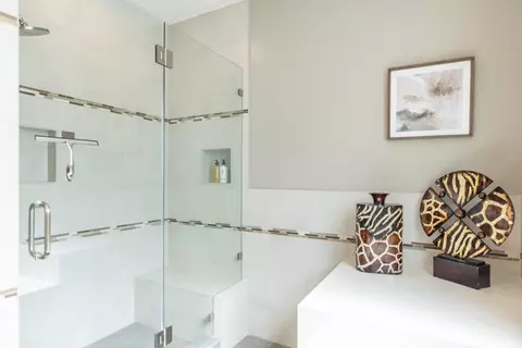 Bath - 227 Theodor Ln, Sonoma, CA 95476 photo 5 of 5
