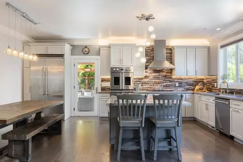 Kitchen - 227 Theodor Ln, Sonoma, CA 95476 photo 12 of 17