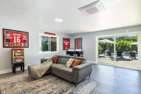 Living - 227 Theodor Ln, Sonoma, CA 95476 photo 10 of 11