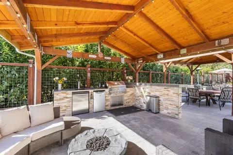 Kitchen - 227 Theodor Ln, Sonoma, CA 95476 photo 13 of 17