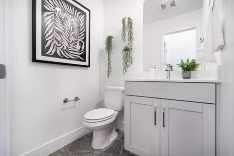 Bath - 2120 Latham St, Mountain View, CA 94040 photo 5 of 5