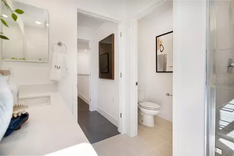 Bath - 2120 Latham St, Mountain View, CA 94040 photo 3 of 5