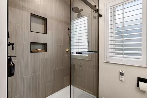 Bath - 3017 Forest Way, Pebble Beach, CA 93953 photo 4 of 4
