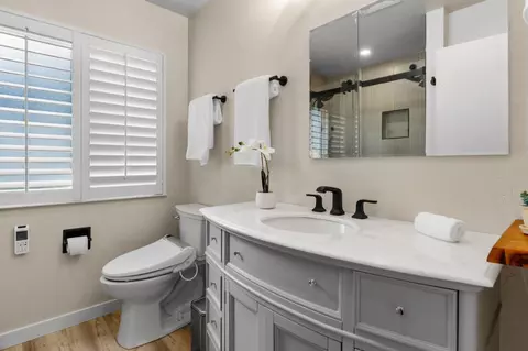 Bath - 3017 Forest Way, Pebble Beach, CA 93953 photo 3 of 4