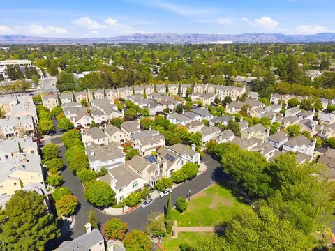 View/Area - 104 Freedom Ln, Mountain View, CA 94040 photo 5 of 7