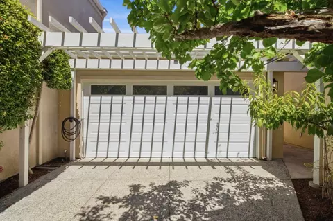 Exterior - 104 Freedom Ln, Mountain View, CA 94040 photo 4 of 15