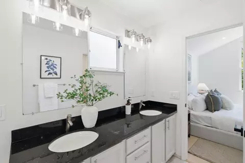 Bath - 104 Freedom Ln, Mountain View, CA 94040 photo 3 of 5