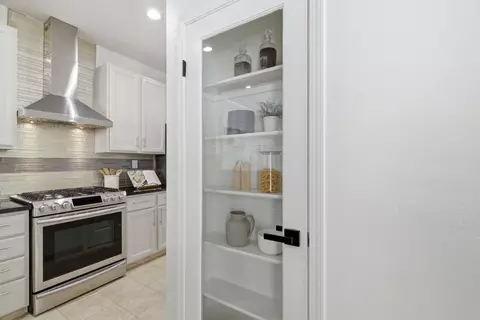 Kitchen - 104 Freedom Ln, Mountain View, CA 94040 photo 7 of 8
