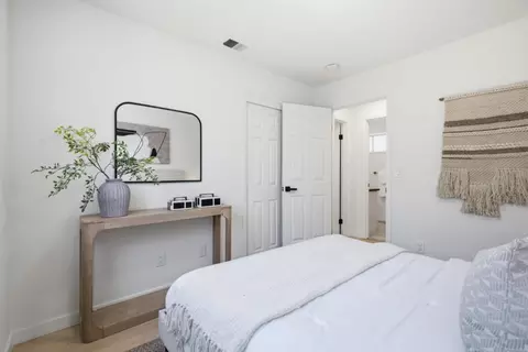 Bedroom - 104 Freedom Ln, Mountain View, CA 94040 photo 5 of 6