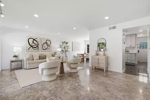Living - 715 Quetta Ave E, Sunnyvale, CA 94087 photo 2 of 3