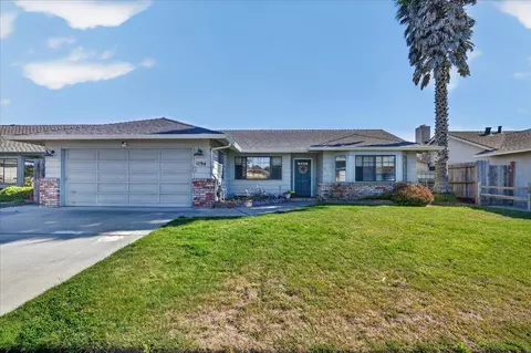 1194 Loyola Dr, Salinas, CA 93901