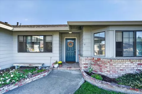 1194 Loyola Dr, Salinas, CA 93901