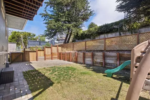 Exterior - 909 Etheldore St, Moss Beach, CA 94038 photo 6 of 7