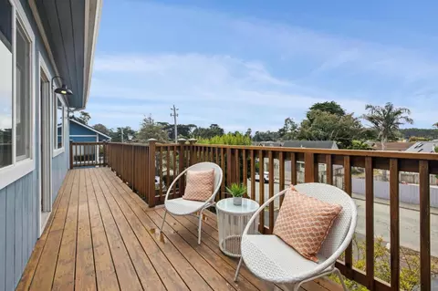 Exterior - 909 Etheldore St, Moss Beach, CA 94038 photo 2 of 7