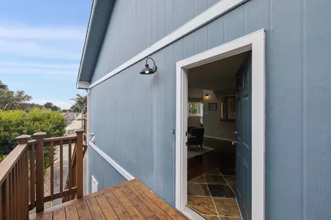 Entry Way - 909 Etheldore St, Moss Beach, CA 94038 photo 1 of 3