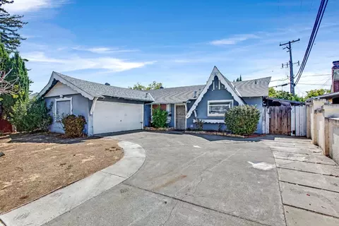 1438 Helmond Ln, San Jose, CA 95118