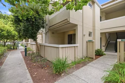 124 Everson Dr, Santa Cruz, CA 95060