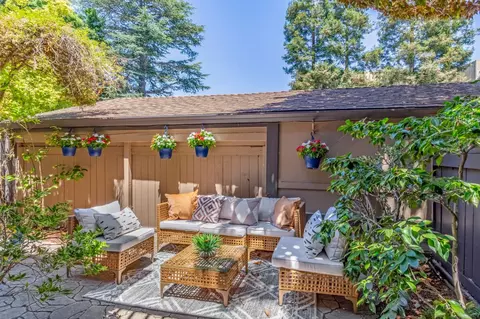 Exterior - 2000 Rock St 19, Mountain View, CA 94043 photo 4 of 6
