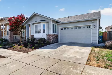 Exterior - 8039 Leno Dr, Windsor, CA 95492 photo 2 of 10