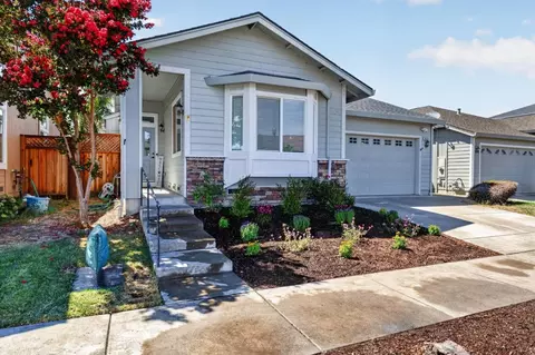 Exterior - 8039 Leno Dr, Windsor, CA 95492 photo 3 of 10