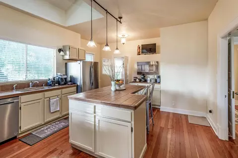 Kitchen - Undisclosed, Gilroy, CA 95020 photo 2 of 3