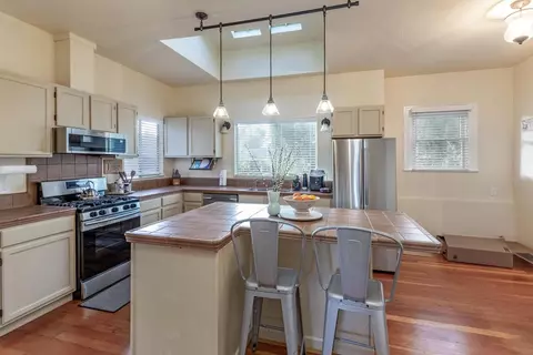 Kitchen - Undisclosed, Gilroy, CA 95020 photo 3 of 3