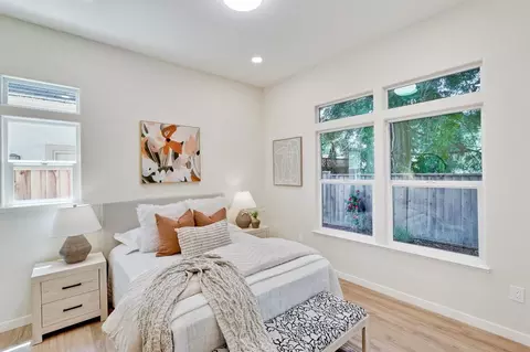 Bedroom - 274 Skyview Ct, Mountain View, CA 94043 photo 6 of 6