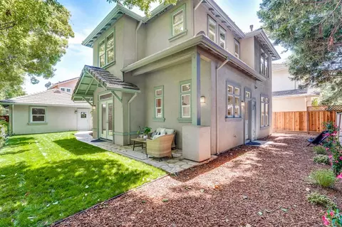 Exterior - 274 Skyview Ct, Mountain View, CA 94043 photo 4 of 11