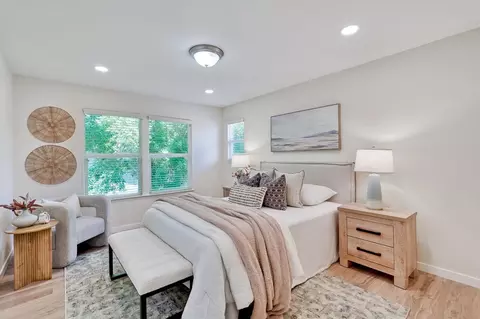 Bedroom - 274 Skyview Ct, Mountain View, CA 94043 photo 2 of 6